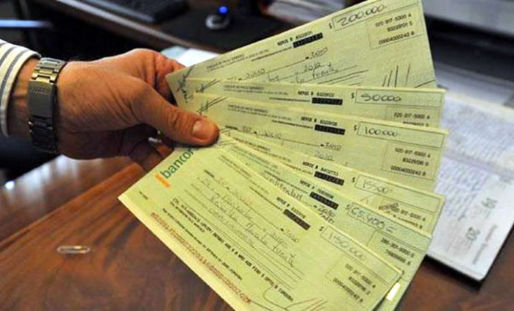 Crece a niveles de pandemia la cantidad de cheques rechazados