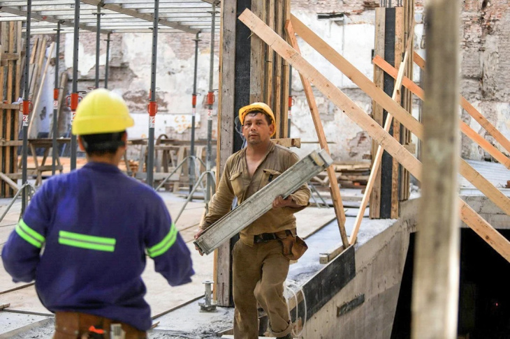 La construcción tuvo un repunte pero muy lejos de valores historicos