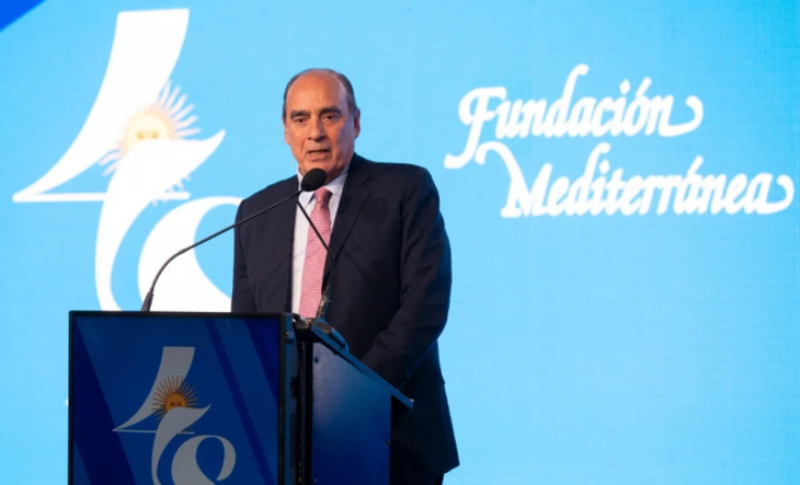 Guillermo Francos durante el aniversario de la Fundación Mediterránea. El Ministro del Interior ataja los reclamos de los gobernadores