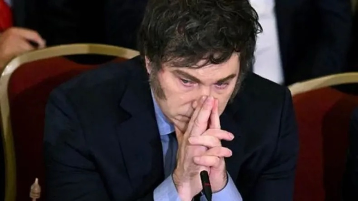 Javier Milei en problemas juega su último pleno a Donald Trump