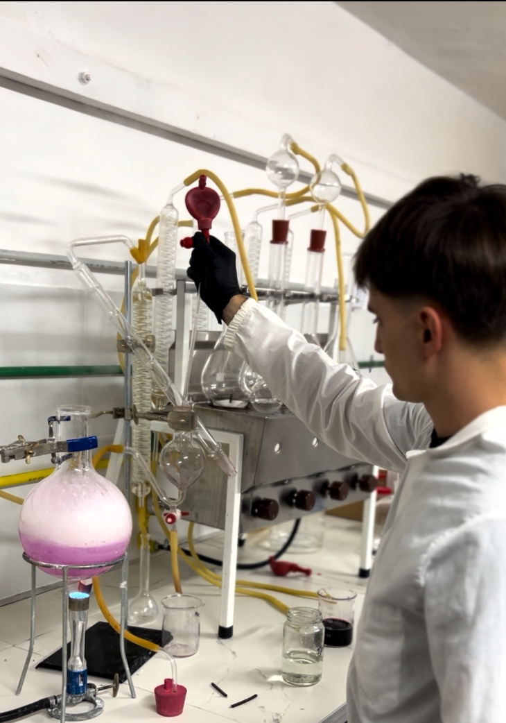 El laboratorio móvil lleva la ciencia directamente a las bodegas.