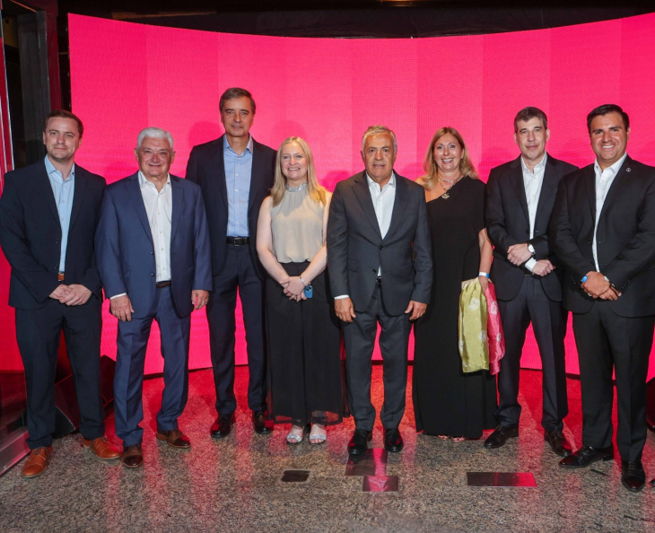 La celebración reunió autoridades provinciales, nacionales y referentes del sector asegurador.