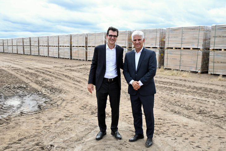 Juna José Retamero junto al gobernador de San Luis, Claudio Poggi