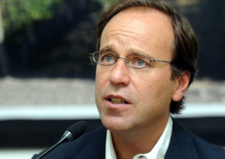 Carlos Aguinaga el abogado de Iberte ahora quedo en el centro de la escena