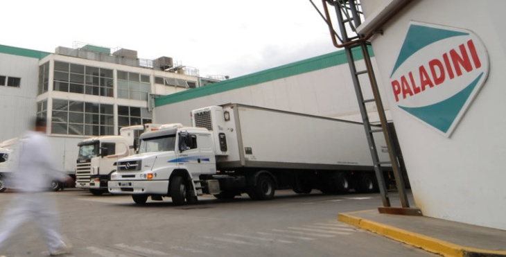 Las vacantes incluyen vendedores y supervisores de ventas.