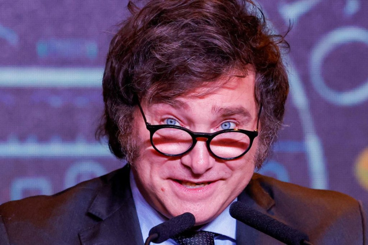 Javier Milei, reprobado por la IA en su análisis de Adam Smith