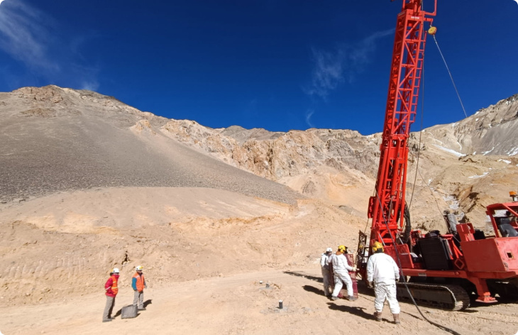 Lunahuasi sigue avanzando en las exploraciones, ahora va por la vía subterránea