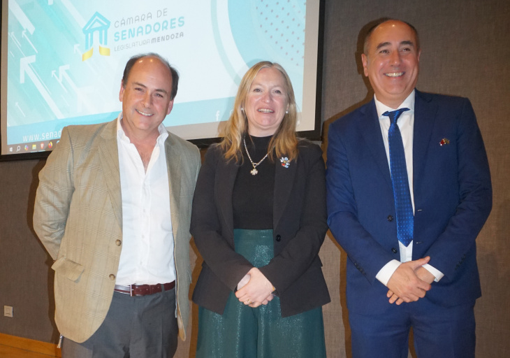 Dalmiro Barbeito, la vicegobernadora Hebe Casado y el presidente de ProMendoza Santiago Laugero