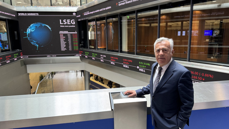 Alfredo Cornejo en la Bolsa de Metales de Londres