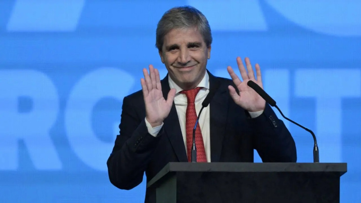 Luis Caputo celebro la mejor de la calificación