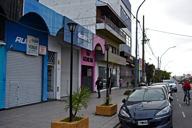 Los negocios cerrados y fabricas paradas el resultado general de la economía de Javier Milei
