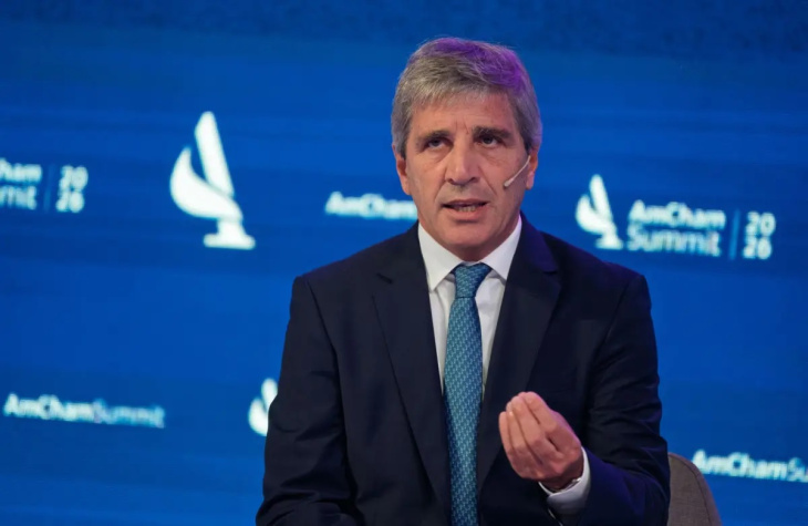 Luis Caputo dejo todo listo para echar mano a los fondos de indemnizaciones para financiar el Estado