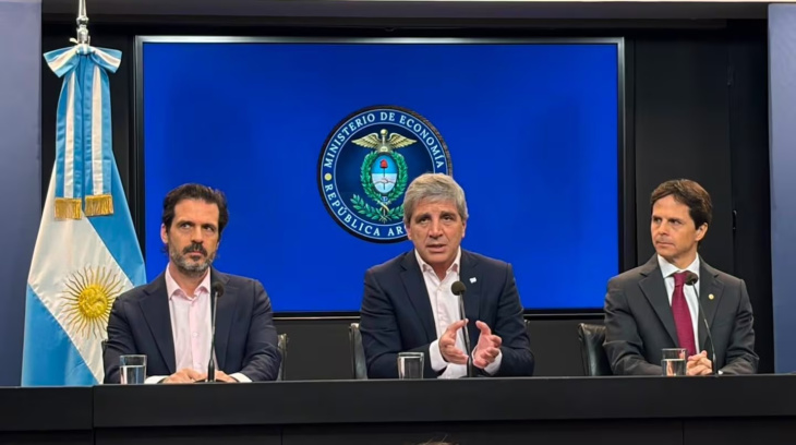 Luis Caputo busca reactivar los créditos hipotecarios