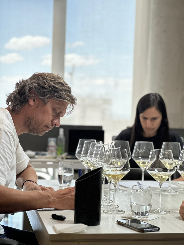 Francisco Evangelista y Victoria Pons de CrowdFarming.wine