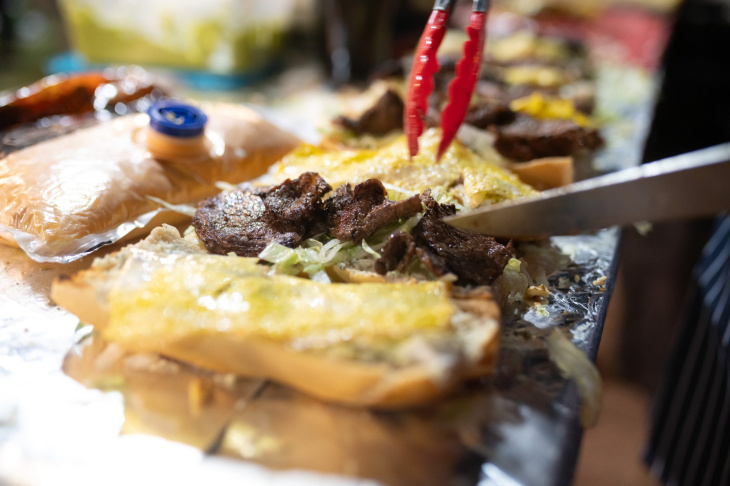 Los lomitos mendocinos parte de la identidad gastronómica de la provincia