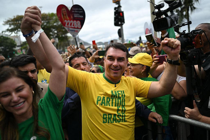 Flávio Bolsonaro, su triunfo en Brasil desató la euforia en los mercados