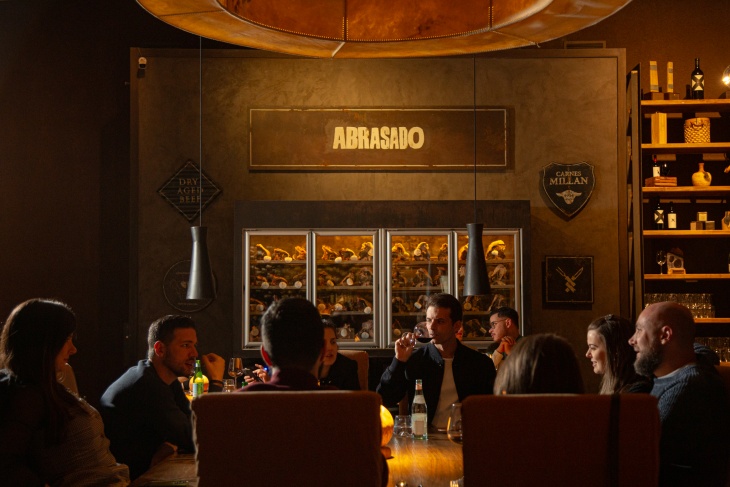 Abrasado celebra el 25 de Mayo con una edición especial de Sentidos