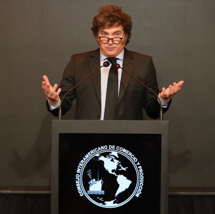 Javier Milei, durante sus discursos. Prometió una nueva forma de dolarizar.