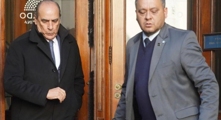 Guillermo Francos se retira del Senado después de destrabar las negociaciones.