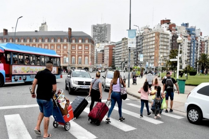 El movimiento turístico fue significativamente menor al del año pasado y mucho más gasolero