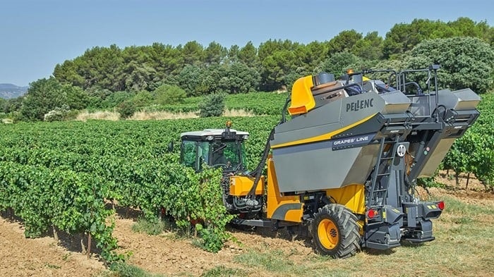 Las cosechadoras mecánicas, cada vez más solicitadas