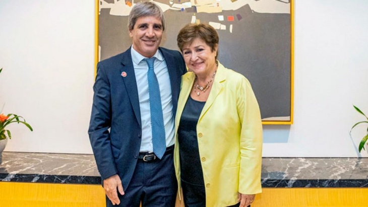 Luis Caputo y Kristalina Georgieva en uno de sus tantos encuentros. Finalmente, el FMI anunció un acuerdo técnico