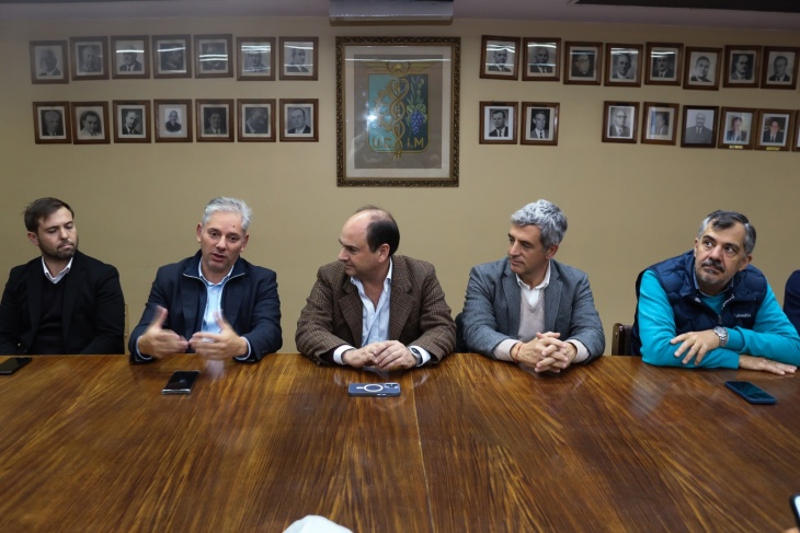 Jerónimo Shantal, Emilio Guiñazú, Dalmiro Barbeito, Raúl Robles y Gerardo Fernández