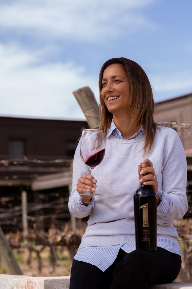 Paula González, nueva enóloga de la Bodega Antigal.