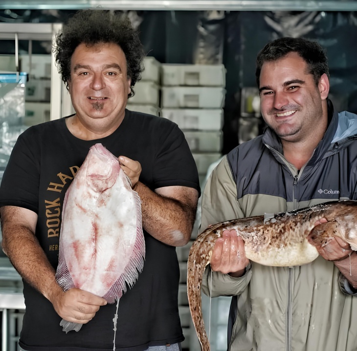 Alejandro Vigil y Francisco Rosat, abrieron Chipirón