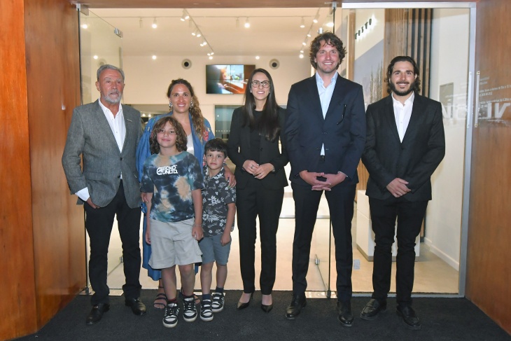 La familia Chirino junto a Federico Pieruzziini, dueño de EXIMAR y Andrea Burgos, Managing Director Latam Importers;