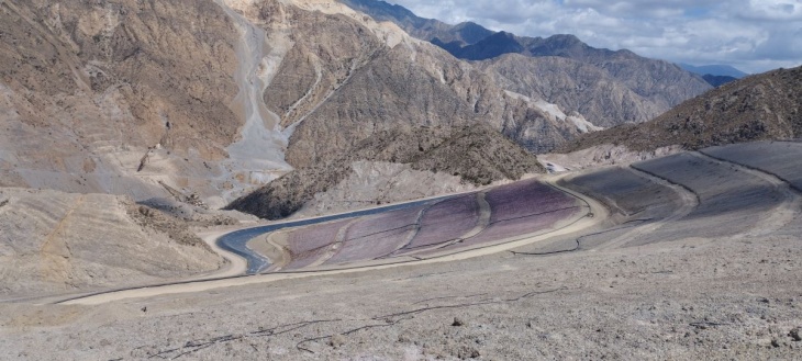 La pila de lixiviación de Gualcamayo donde se trabaja en la recuperación de oro