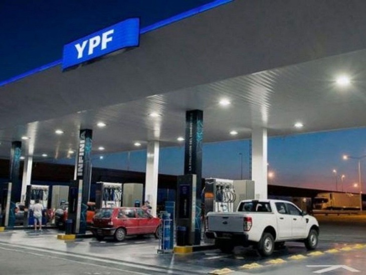Los surtidores registraran una baja del 4% del valor de los combustibles