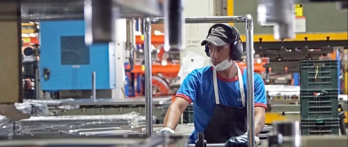 La economía argentina se desacelera tras el repunte: alerta por empleo e inversión