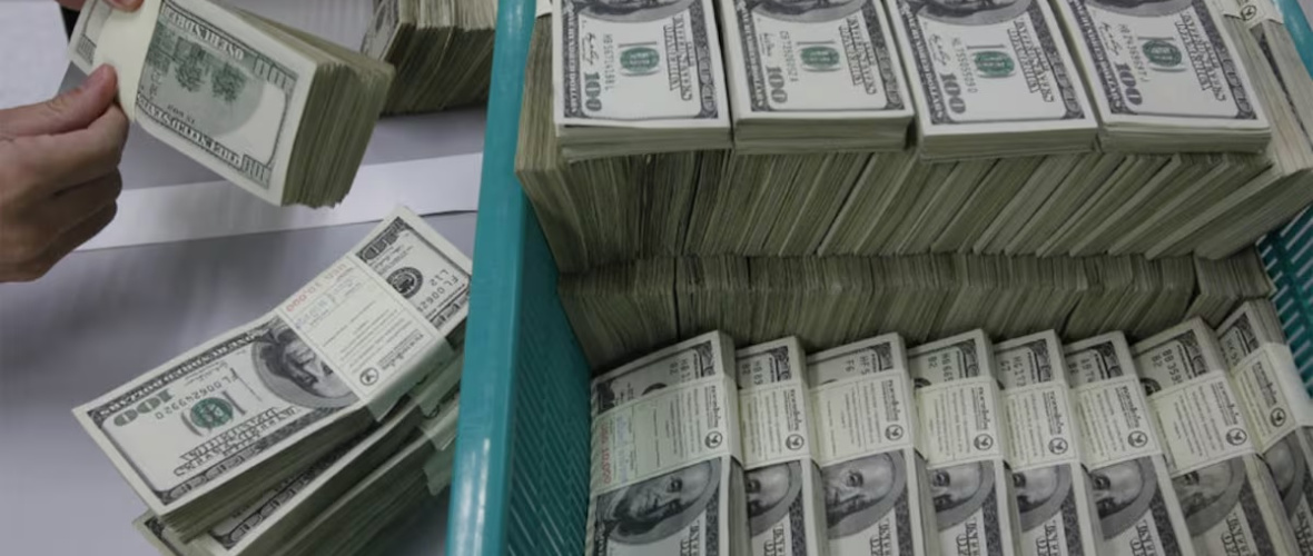 Reservas, inflación y fuga: las razones detrás de la presión sobre el dólar