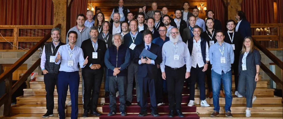 Aliados incómodos: la elite corporativa frente al experimento de Javier Milei