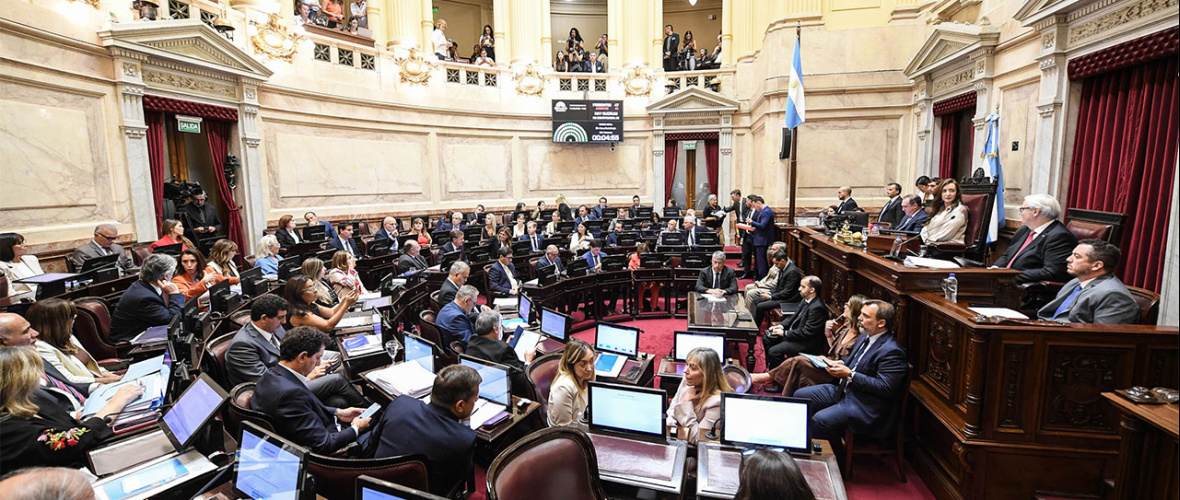 El Senado dio media sanción a la reforma laboral de Milei con apoyo de aliados y rechazo opositor