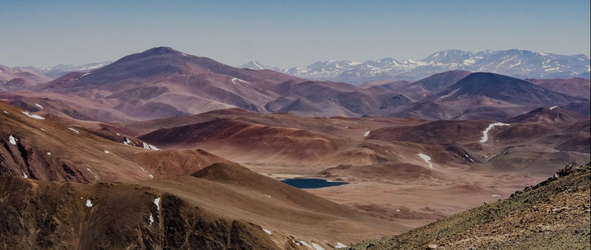 Avanza la reforma de la Ley de Glaciares en medio de fuertes cruces políticos