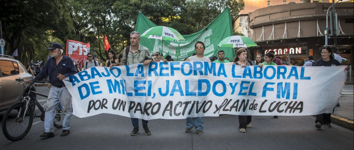 La reforma laboral entra en zona crítica: 82 artículos suspendidos