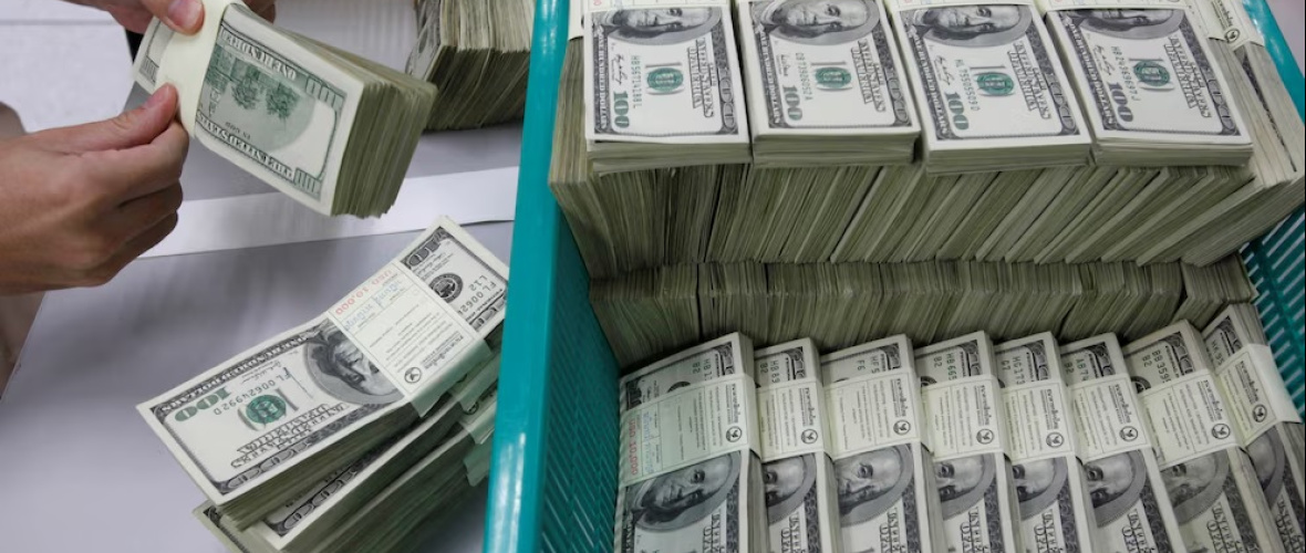 Dólares, deuda y fuga: las debilidades ocultas del balance cambiario argentino
