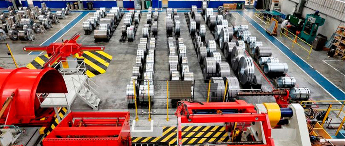 La economía volvió a retroceder: minería y agro sostienen un crecimiento cada vez más desigual