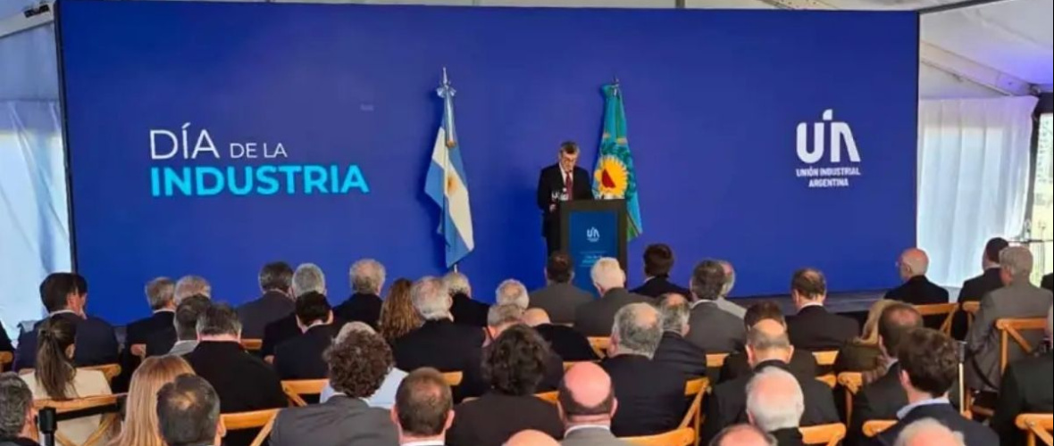 La UIA alertó por la crisis industrial y el Gobierno ratificó la apertura económica