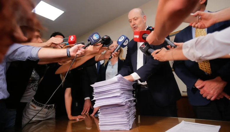 Desregulación vitivinícola: fuerte choque entre Sturzenegger y los viñateros mendocinos