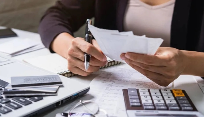 Hogares al límite: auge del crédito alternativo y alerta por la morosidad