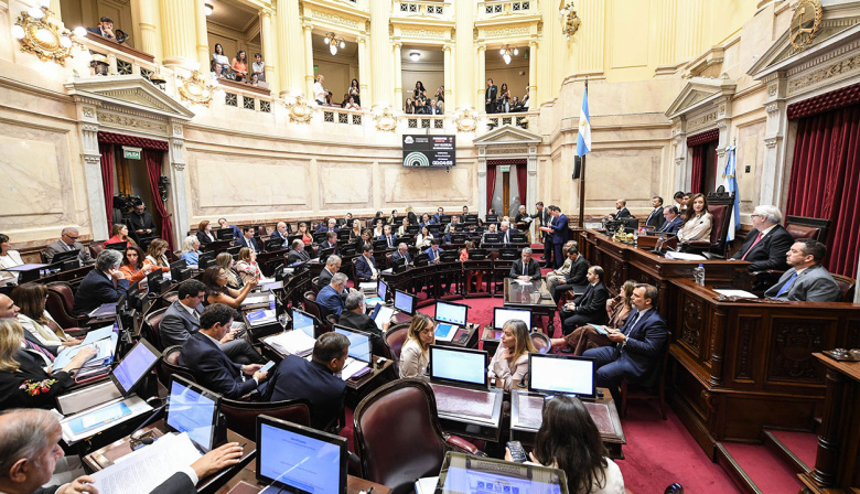 El Senado dio media sanción a la reforma laboral de Milei con apoyo de aliados y rechazo opositor