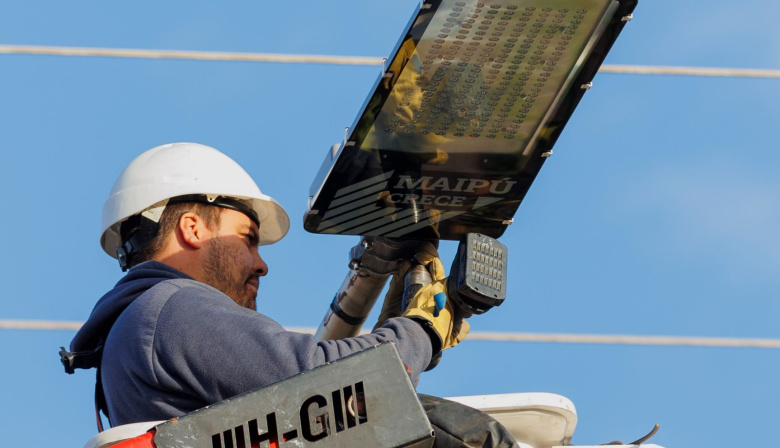 Maipú acelera el recambio a LED y ya instaló casi 28.000 luminarias en todo el departamento