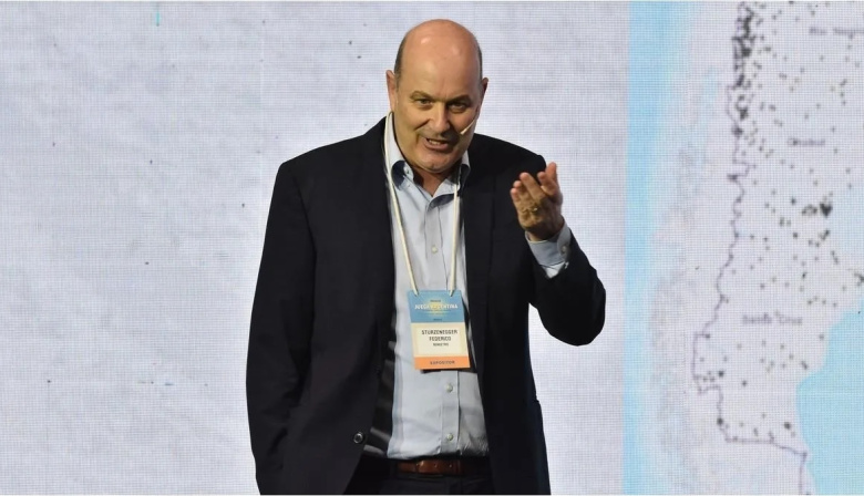 Crece el empleo, cae el trabajo formal: la disputa estadística del mercado laboral