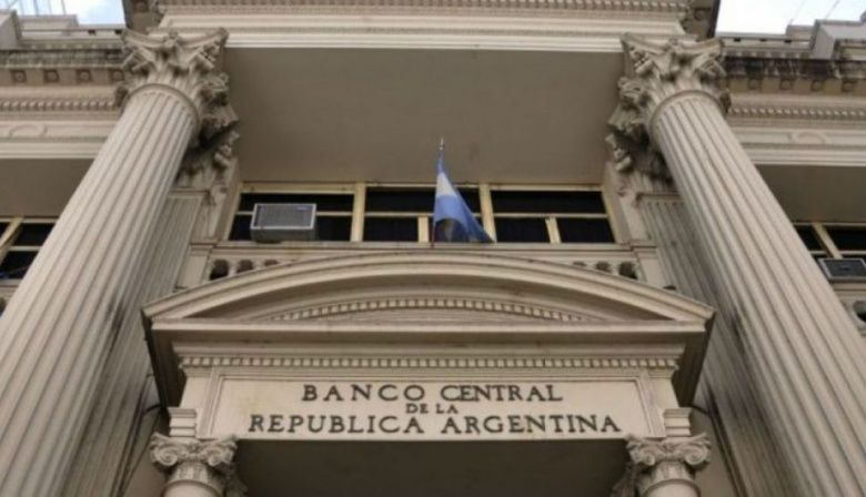 Inflación: el Gobierno apuesta a consolidar la desaceleración mientras el petróleo amenaza con volver a presionar los precios