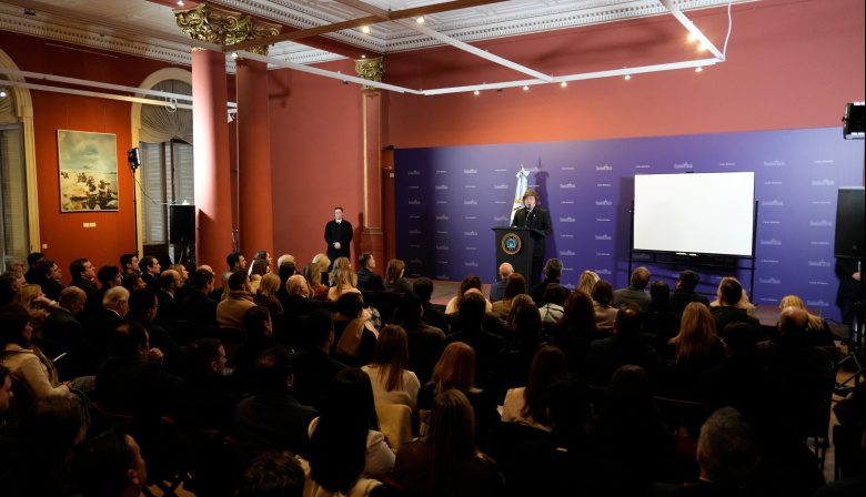 Reelección, Banco Central y reforma impositiva: la estrategia política y económica de Milei