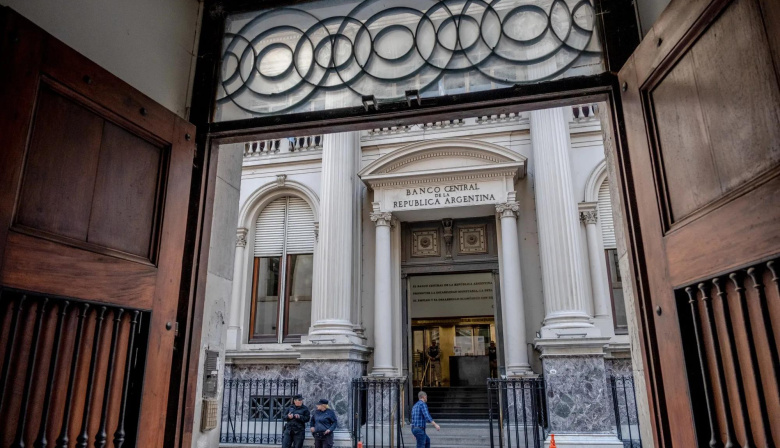 Milei busca encadenar al Banco Central y al Congreso bajo la lógica del ajuste permanente