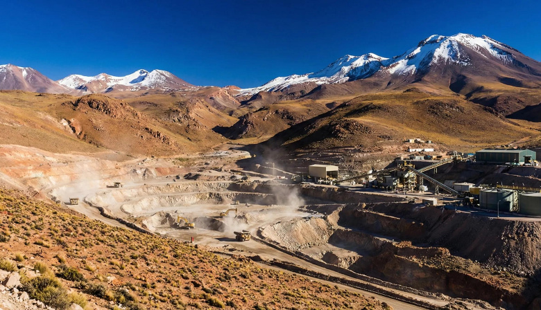 La Universidad de Congreso impulsa un foro sobre minería y desarrollo sostenible